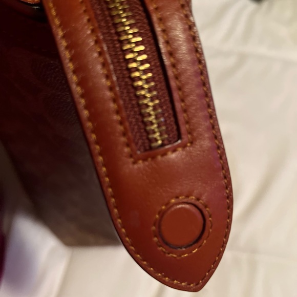 Coach Brown and Tan Tote Bag - Picture 4 of 12